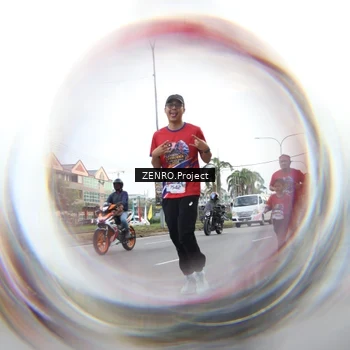 Runner Photo 6000221