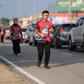 Runner Photo 6000255