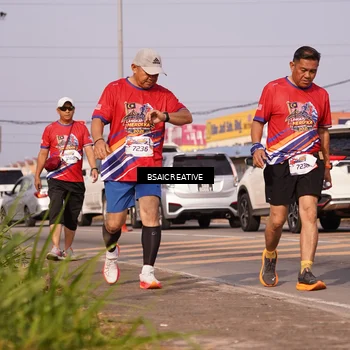 Runner Photo 6000338