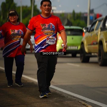 Runner Photo 6000353