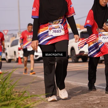 Runner Photo 6000360