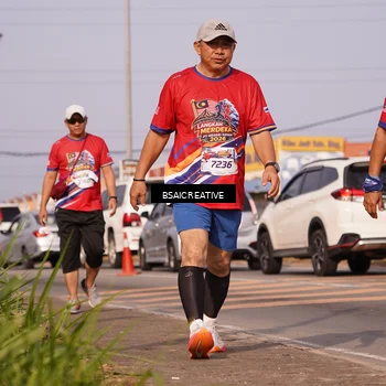 Runner Photo 6000382