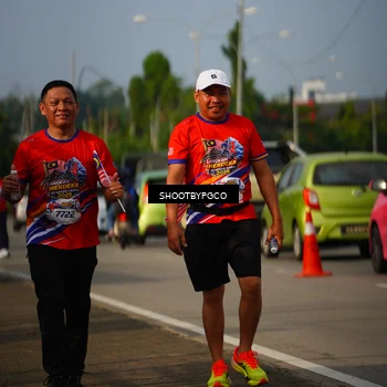 Runner Photo 6000385
