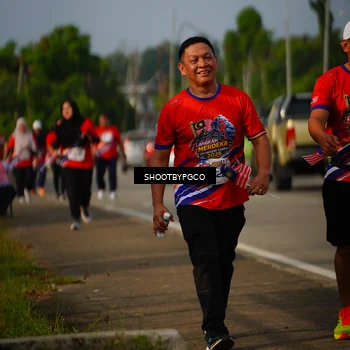 Runner Photo 6000408