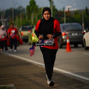 Runner Photo 6000430