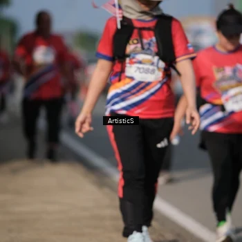Runner Photo 6000432