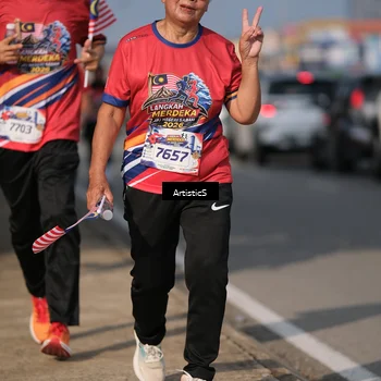Runner Photo 6000475