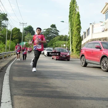 Runner Photo 6000629