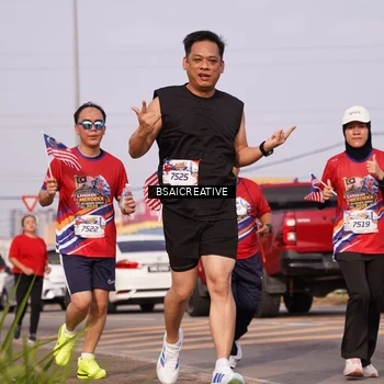 Runner Photo 6000679