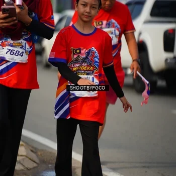 Runner Photo 6000800