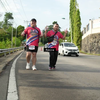 Runner Photo 6000810