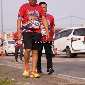 Runner Photo 6000930
