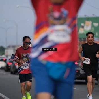 Runner Photo 6000937