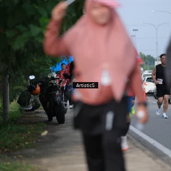 Runner Photo 6001074