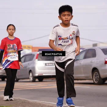 Runner Photo 6001200