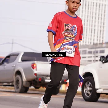 Runner Photo 6001876