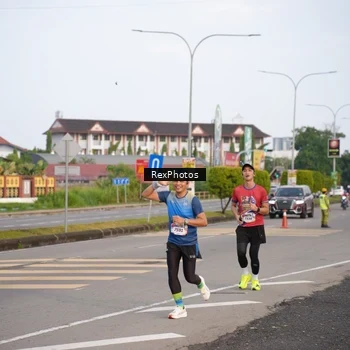 Runner Photo 6002036
