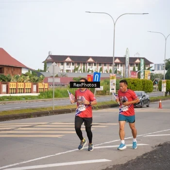 Runner Photo 6002130