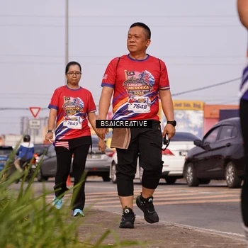 Runner Photo 6002244