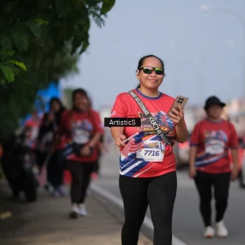 Runner Photo 6002318