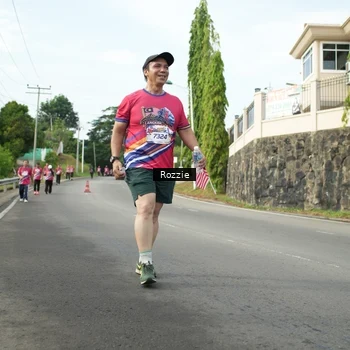 Runner Photo 6002384