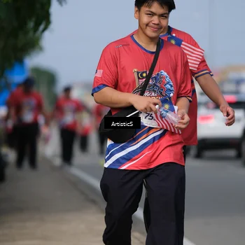 Runner Photo 6002423