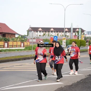Runner Photo 6002464