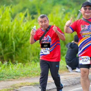 Runner Photo 6002585