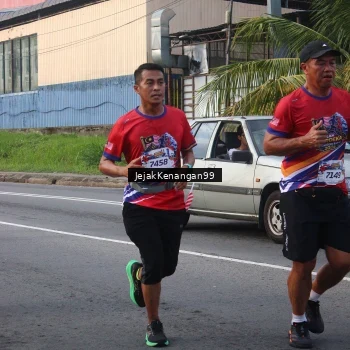 Runner Photo 6002735
