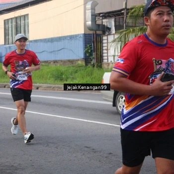 Runner Photo 6002756