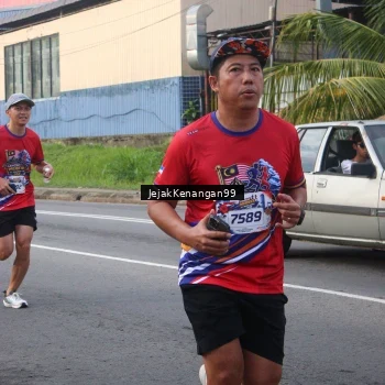 Runner Photo 6002760