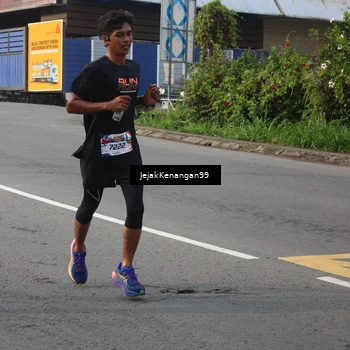 Runner Photo 6002862