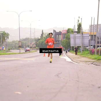 Runner Photo 6002981