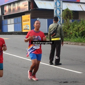 Runner Photo 6003034