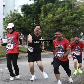 Runner Photo 6003060