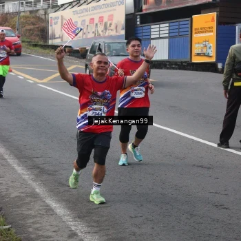 Runner Photo 6003074