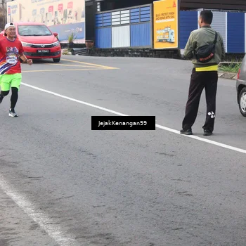 Runner Photo 6003102