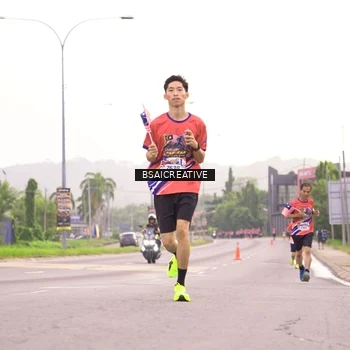 Runner Photo 6003135