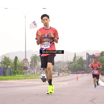 Runner Photo 6003144