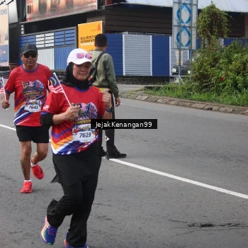 Runner Photo 6003207