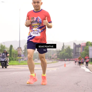 Runner Photo 6003210