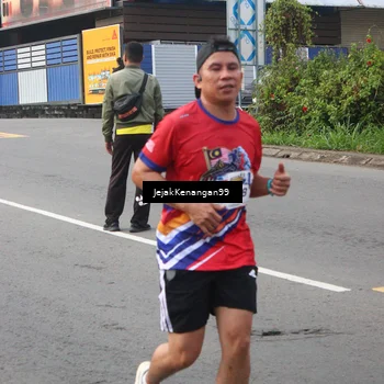 Runner Photo 6003343