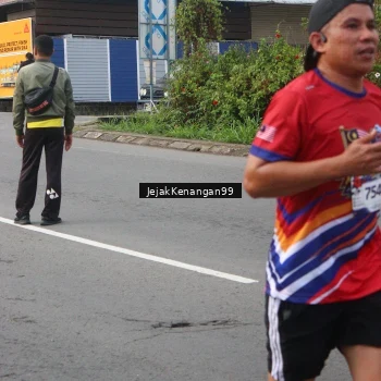 Runner Photo 6003351