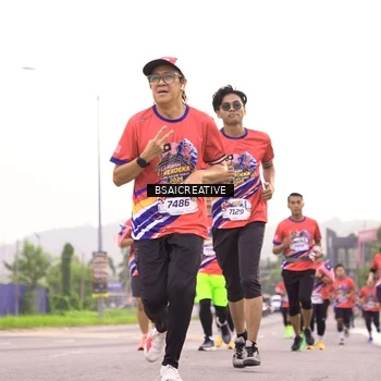 Runner Photo 6003494
