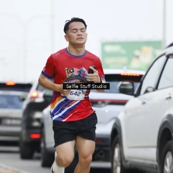 Runner Photo 6003579