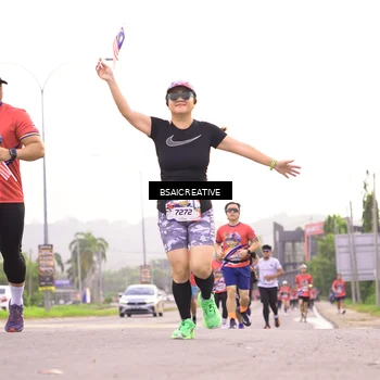 Runner Photo 6003659