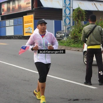 Runner Photo 6003685