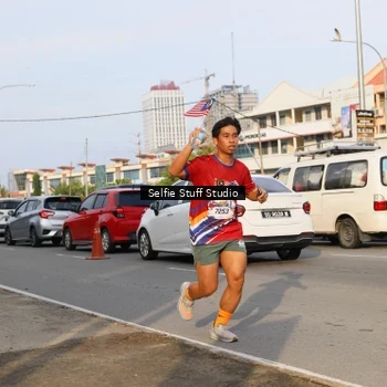 Runner Photo 6003690