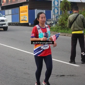 Runner Photo 6003694