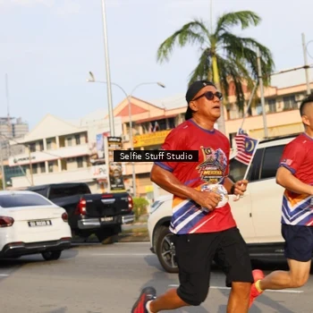 Runner Photo 6003697